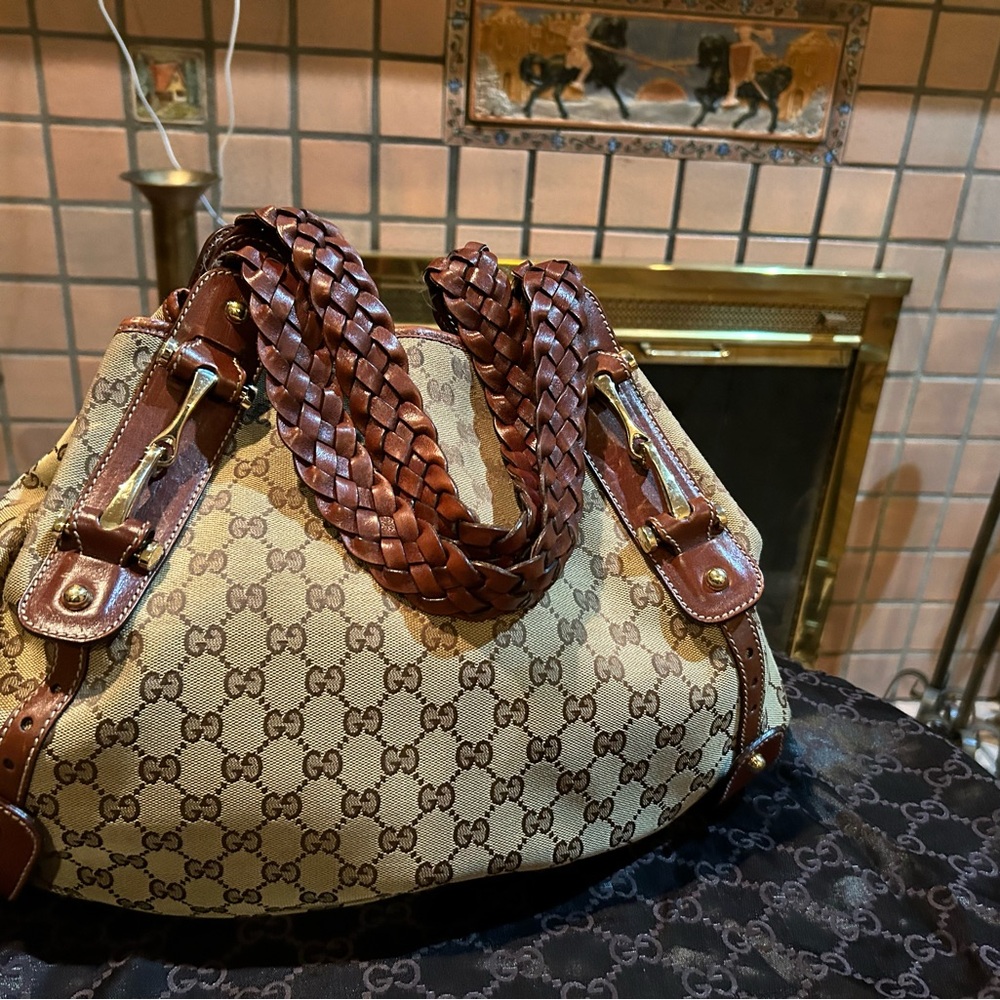 Authentic Gucci Horsebit Pelham Bag